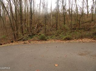 2036 Ridge Rd, Pigeon Forge, TN 37863