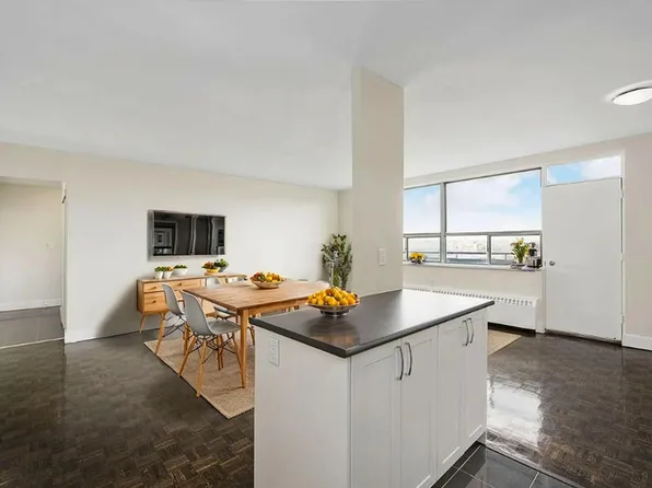 1450 Sheppard Avenue West