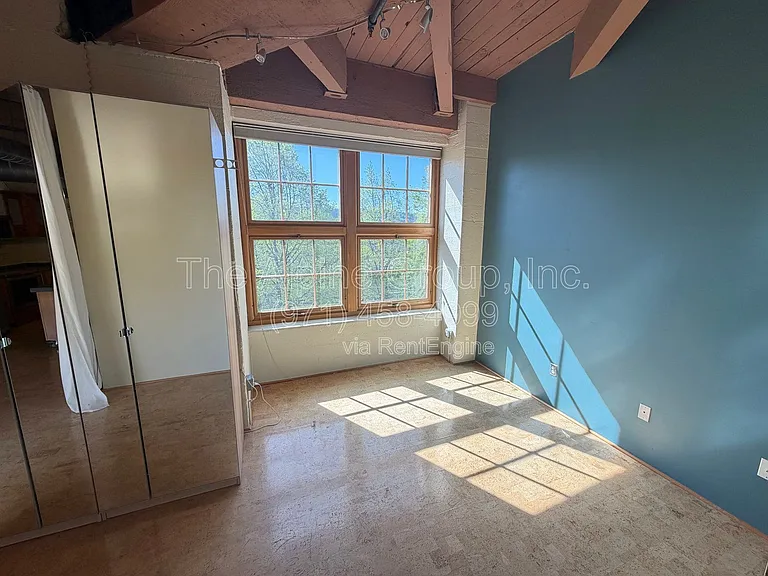 1420 NW Lovejoy St #414 — Photo 13