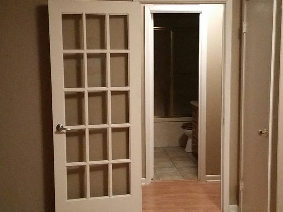 5th image of 501 N Main St APT 4