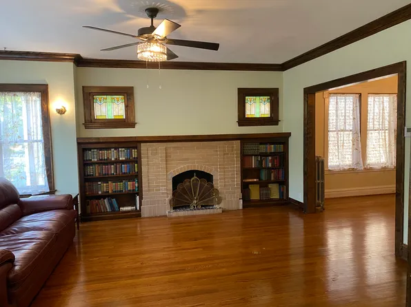 5638 N Sacramento Ave, Chicago, IL 60659