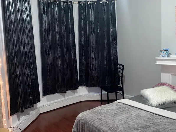 54 Saint Pauls Avenue image 10 of 12