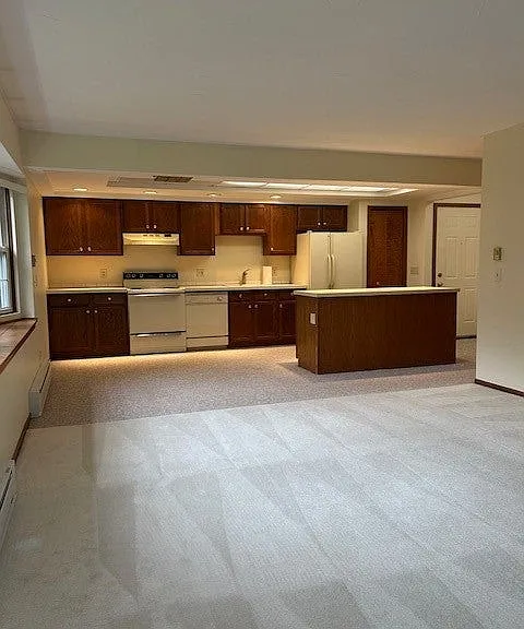 119 Burlington Oval Dr #10 — Photo 12