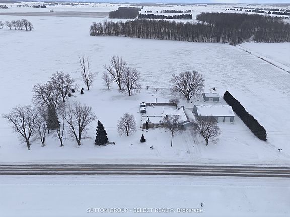 3rd image of 40987 Kirkton Rd