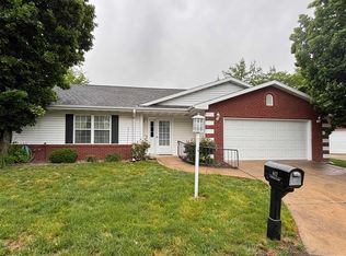 617 Cypress Ln, Galesburg, IL 61401