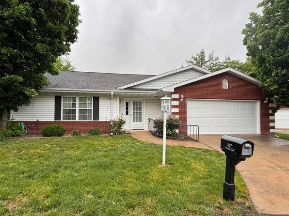 617 Cypress Ln, Galesburg, IL 61401