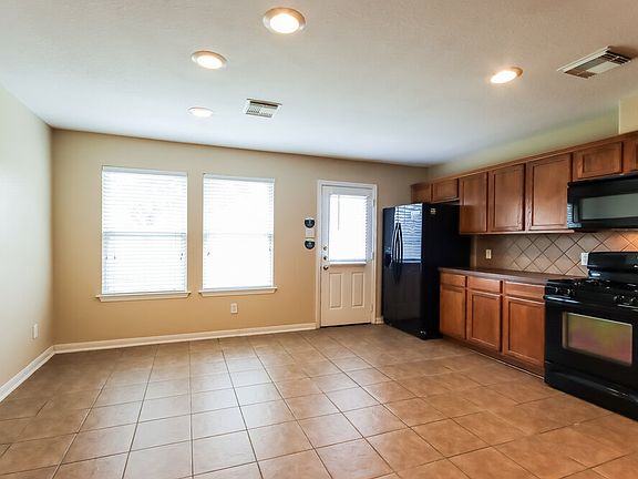 5th image of 10227 Canyon Rose Ln