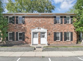 9 Queens Ct #9, West Chester, OH 45069