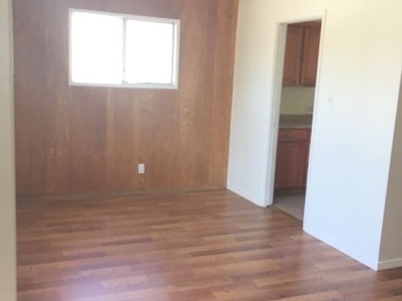 3rd image of 22112 Ellinwood Dr