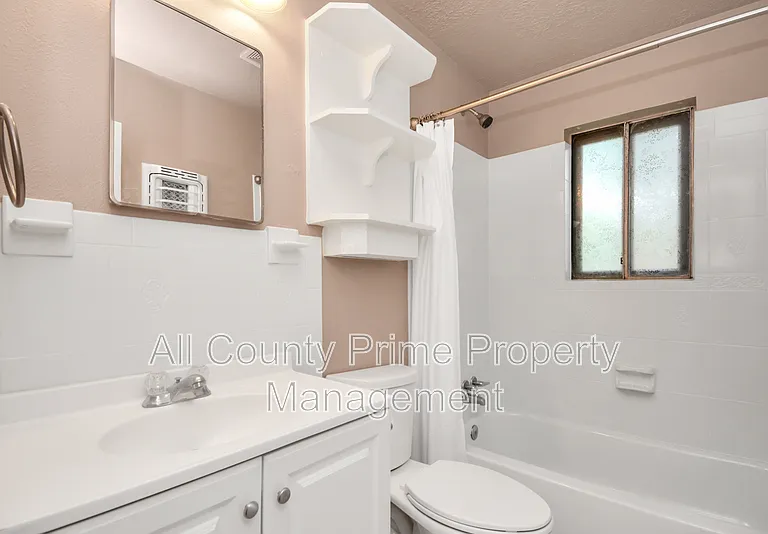 1906 Airline Dr — Photo 18