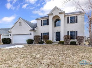 7907 Winterbourne Dr, Monclova, OH 43542