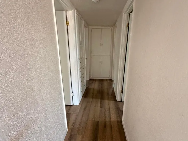 211 S Desoto St — Photo 9