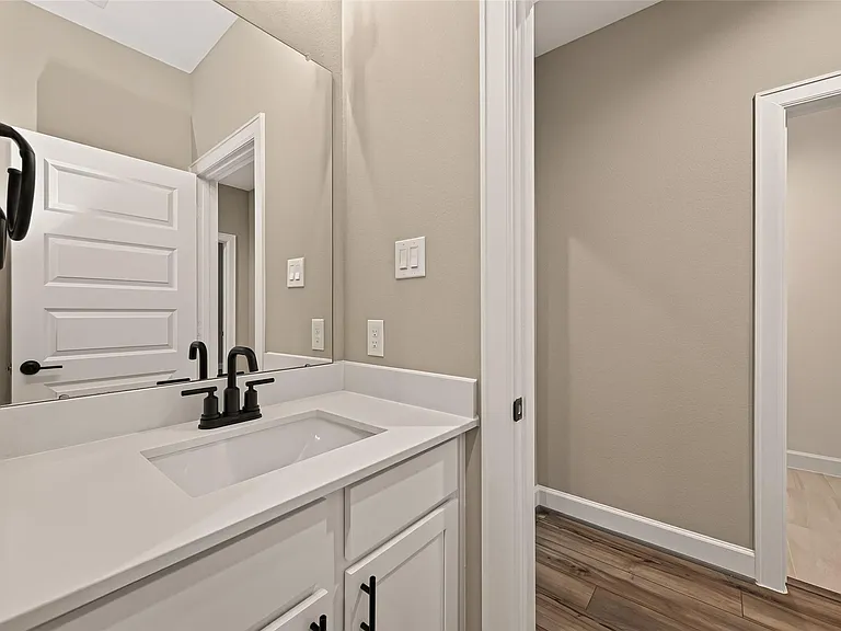 4309 Dickson St #B — Photo 30