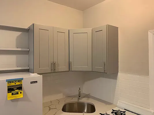 Rented by Gotham City Realty Group | media 11