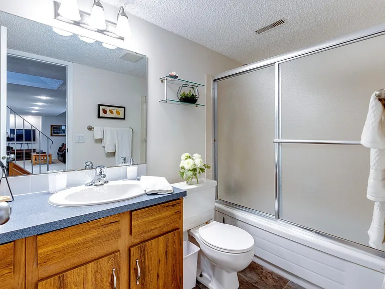 1035 Riverbend Dr SE #BASEMENT — Photo 13