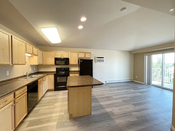 Minot Place Apartments — Photo 3
