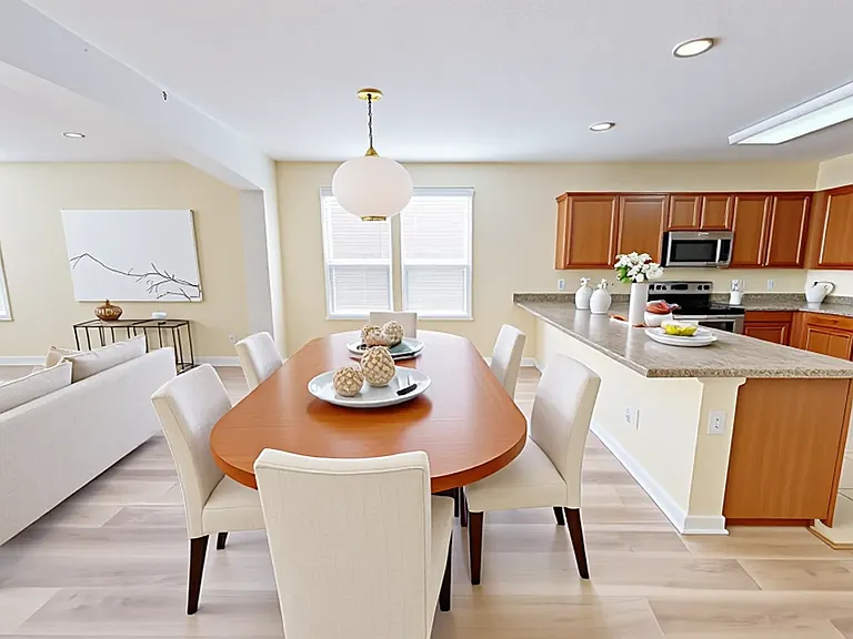 15707 Lexington Park Blvd — Photo 14