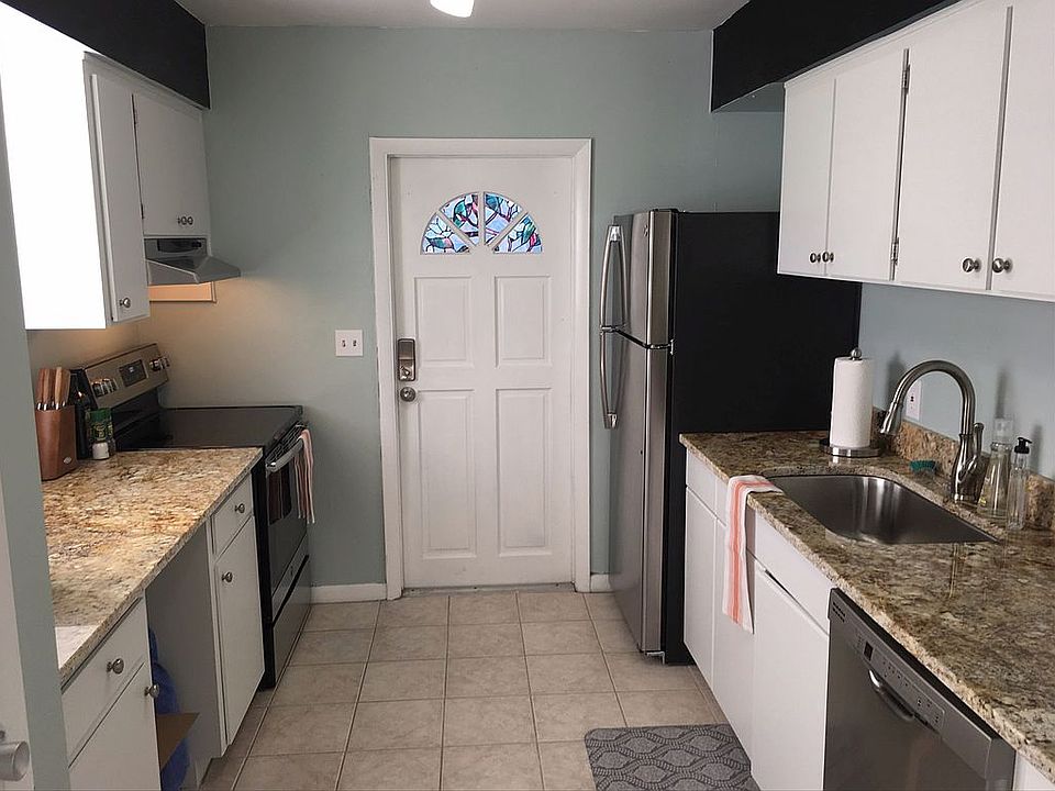 1st image of 5 Cayuga Ave