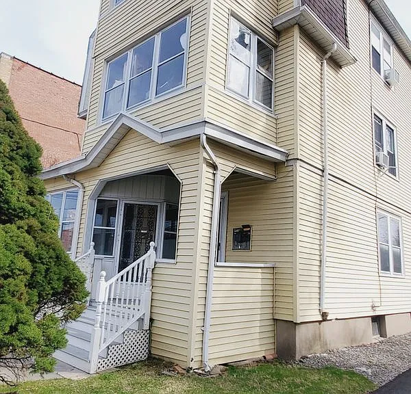 35-37 Merrill St #2 — Photo 3