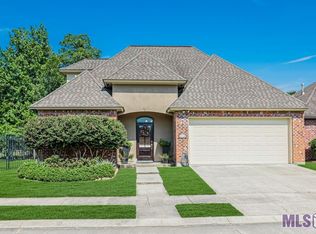 6710 Cameren Oaks Dr, Baton Rouge, LA 70817