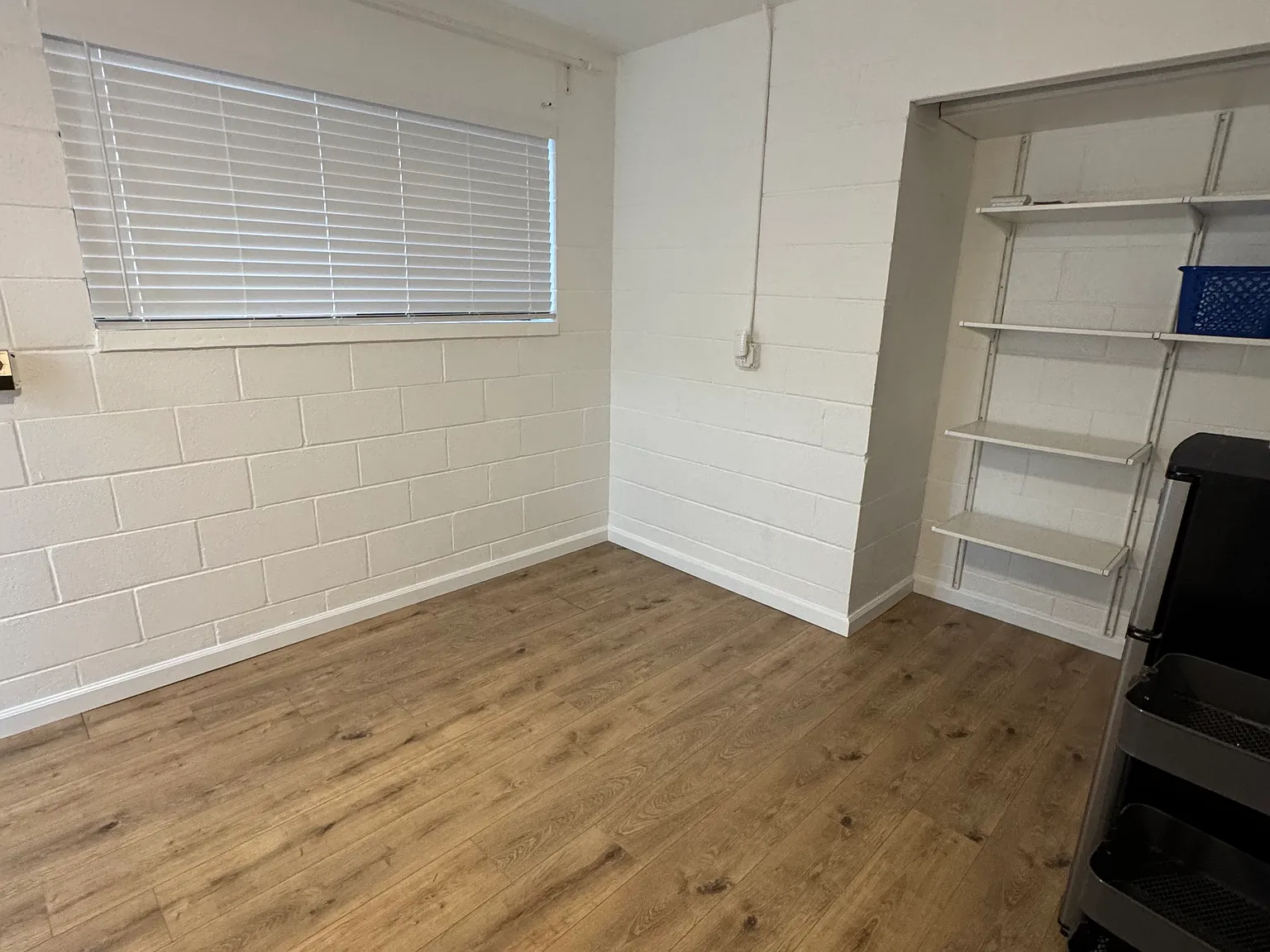 Studio, 1213 sqft, $1,200 — Photo 2