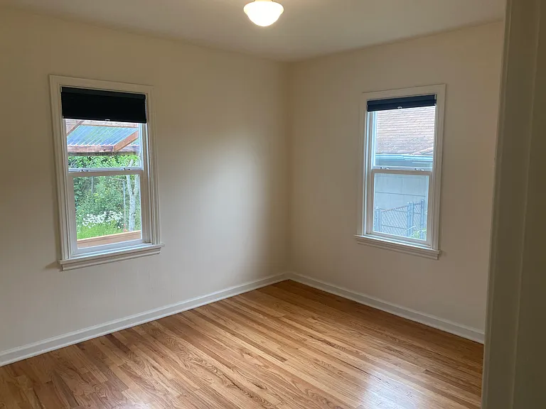 West facing bedroom