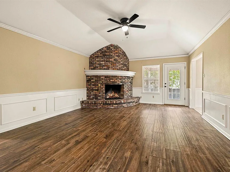 809 David Dr — Photo 4