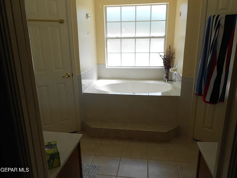 1201 Brown Ridge Pl — Photo 13