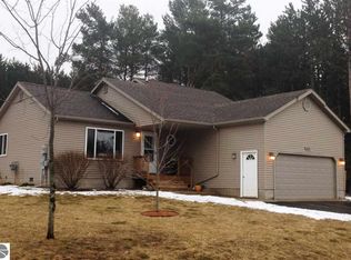 515 Eden St, Kingsley, MI 49649