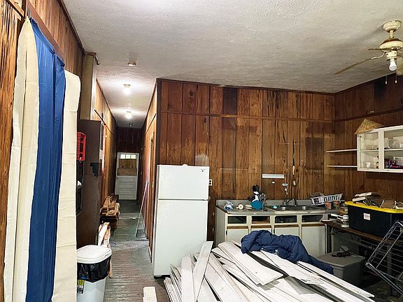 3rd image of 114 10th St