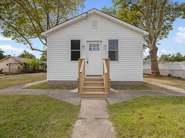 32 W Greenwood Ave, Villas, NJ 08251