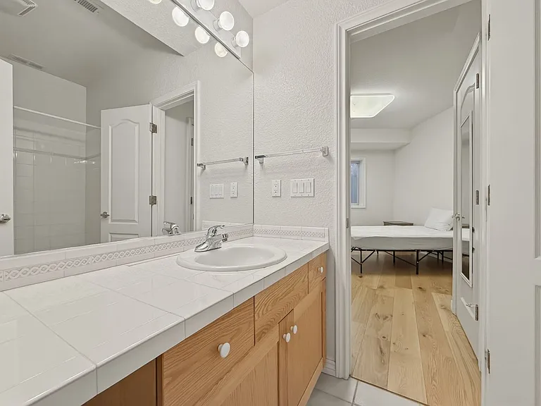 4324 Clay Commons Ct — Photo 30