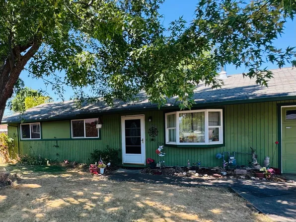 255 Pawnee St, Medford, OR 97501