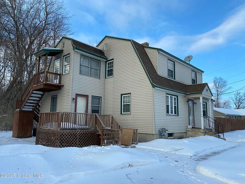 2nd image of 386 Mohawk Drive