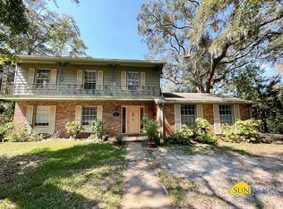 20 Sherwood Rd NW, Fort Walton Beach, FL 32547