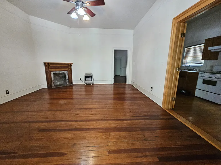 106 NW 3rd Ave #1 — Photo 7