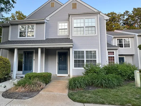 407 Hampton Court, Manalapan, NJ 07726
