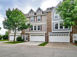 302 NE Olivewood, Waukee, IA 50263