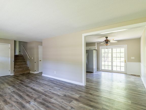 4th image of 710 Northview Dr NW