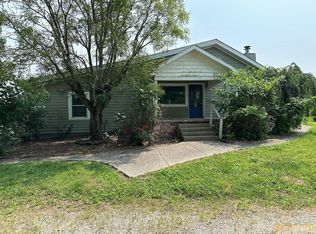 5221 Haines Rd, Wadesville, IN 47638