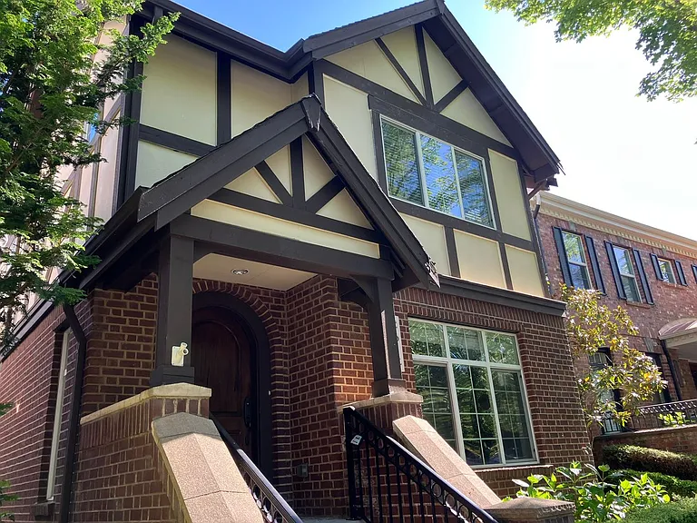2612 NE Park Dr — Photo 6