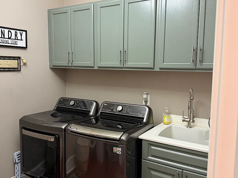722 Bounty Square Dr #C — Photo 17