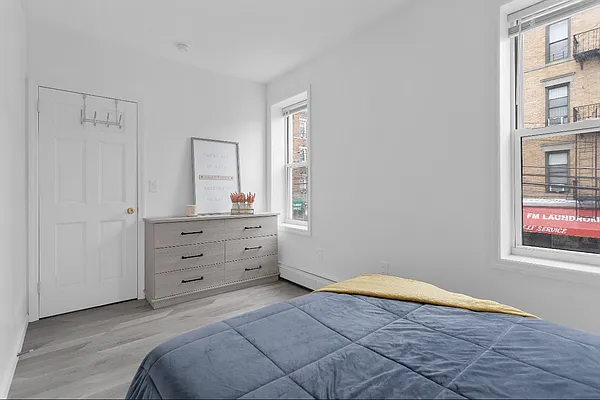 Rented by E Realty International Corp | media 18