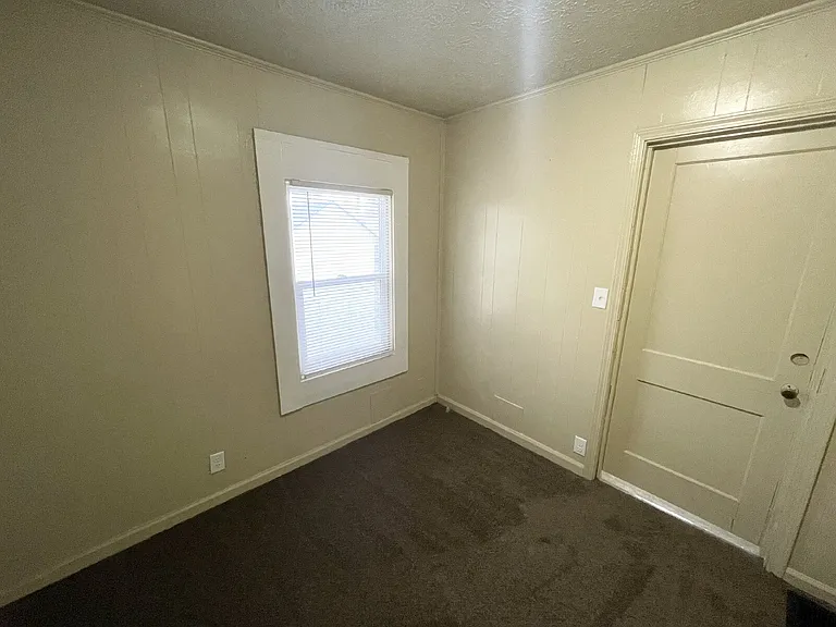 338 Villa Ave — Photo 9