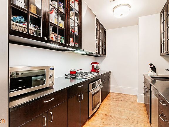 4th image of 50 Pine St APT 5S