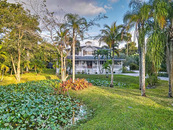 4th image of 6402 SW 185th Way