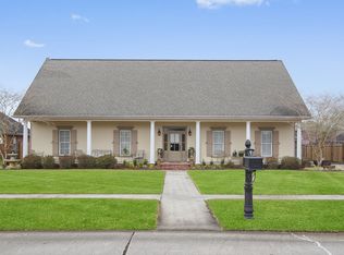 268 Lake Mechant Ct, Houma, LA 70360