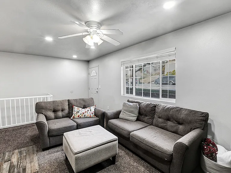 2112 S Dakota Ave — Photo 11