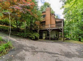 100 Kylie Ln, Waynesville, NC 28785
