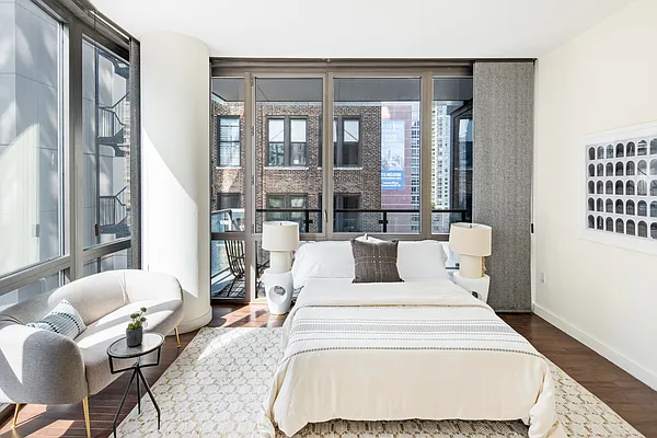Sold by Compass | media 6